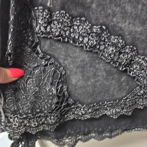 Fringe western Lace crochetTop - Picture 10 of 10